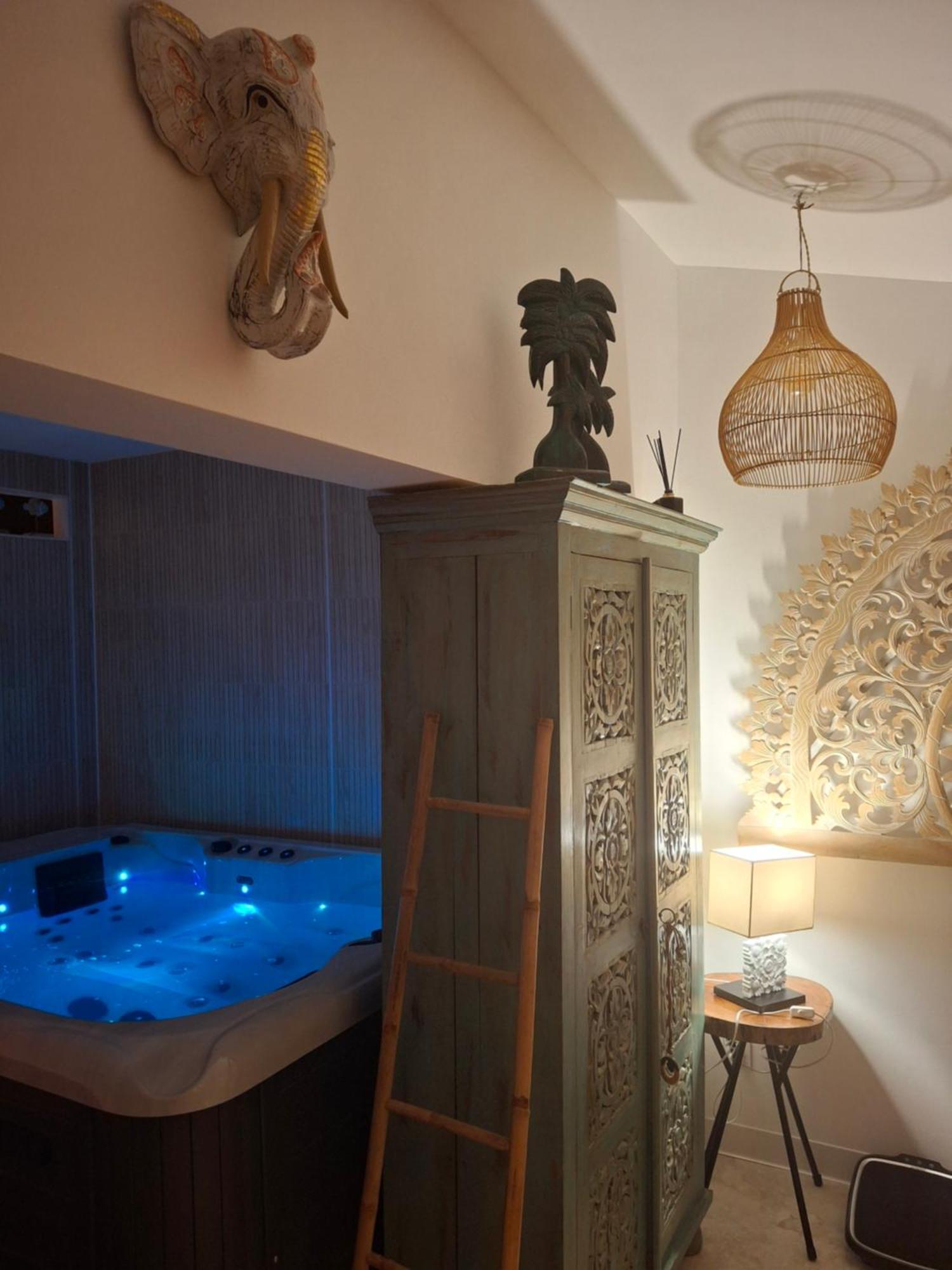 La Vie Est Belle Holiday home